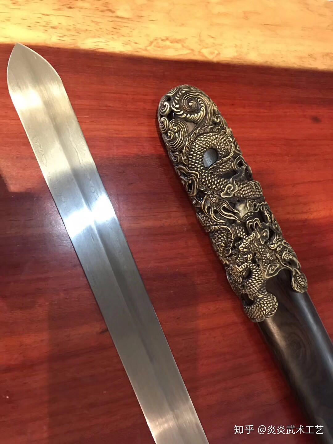 九龙太极 紫光檀剑鞘 百炼钢起脊剑身 - 知乎