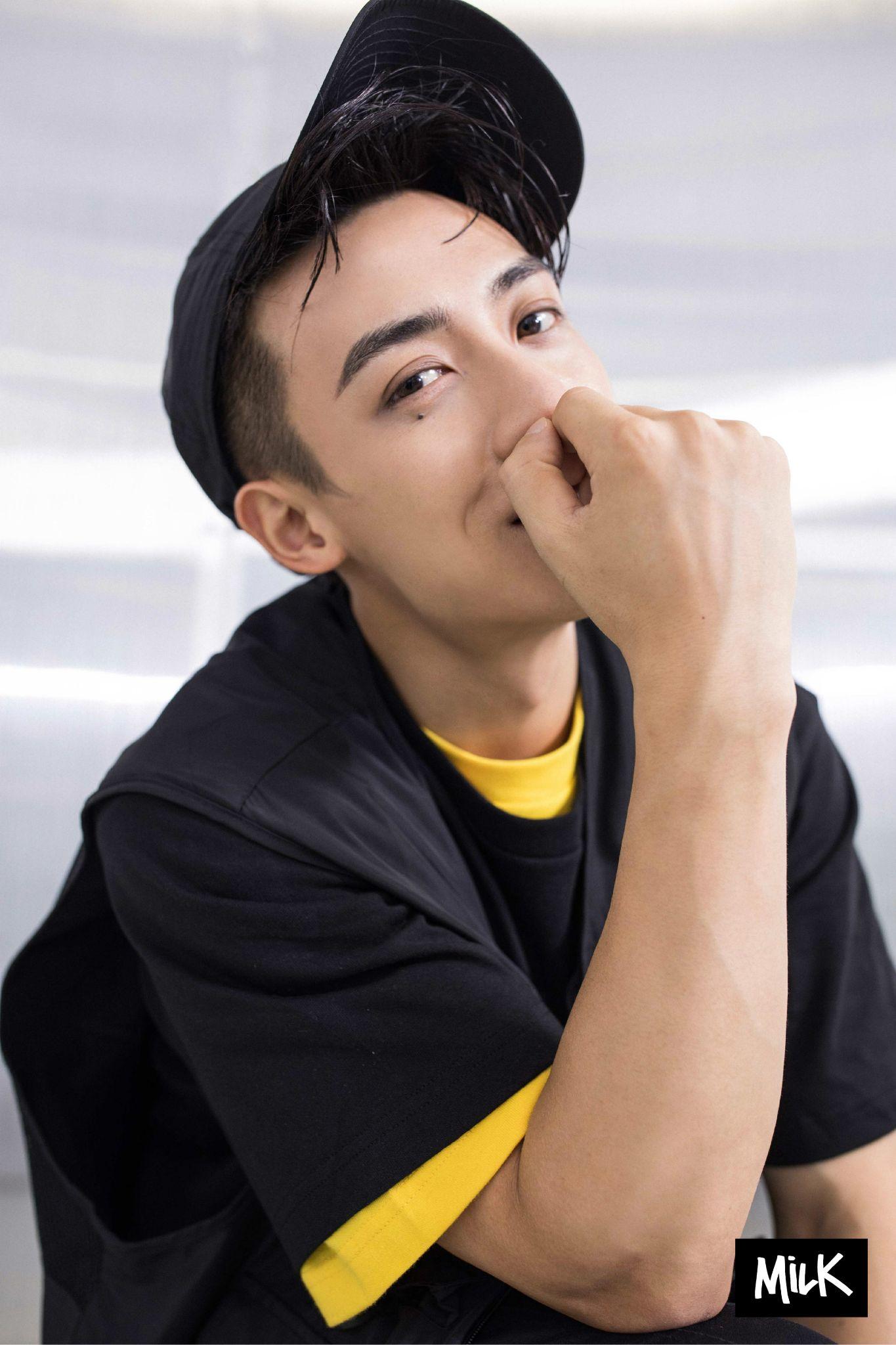 如何评价x玖少年团谷嘉诚的长相?