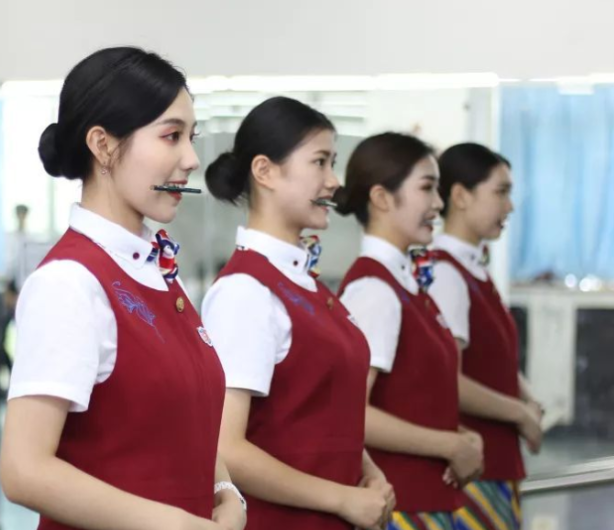 空乘面试如何保持自然微笑