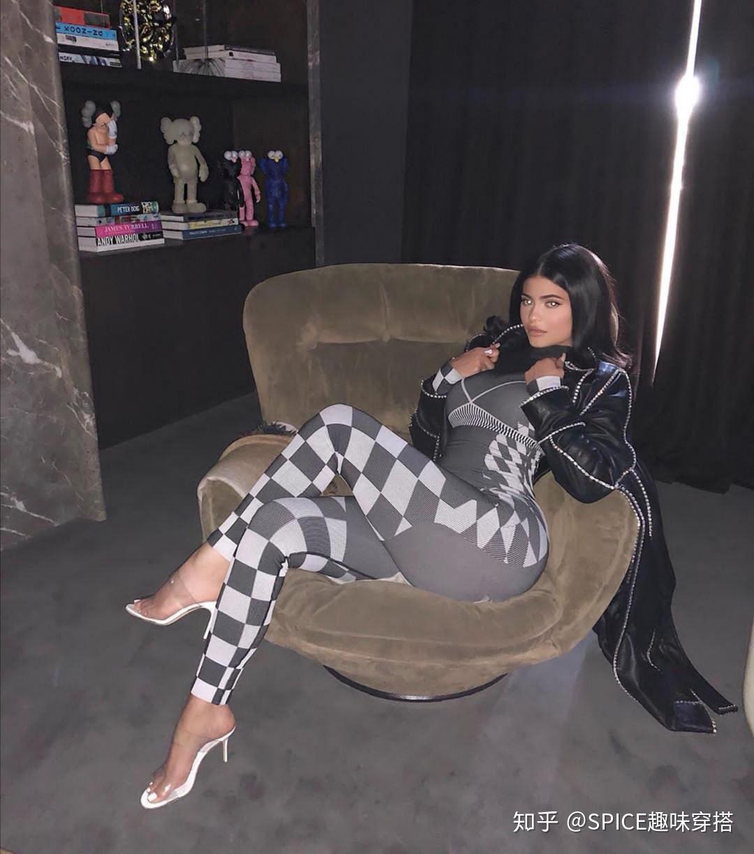kyliejenner亿万富婆金小妹颜好身材更好