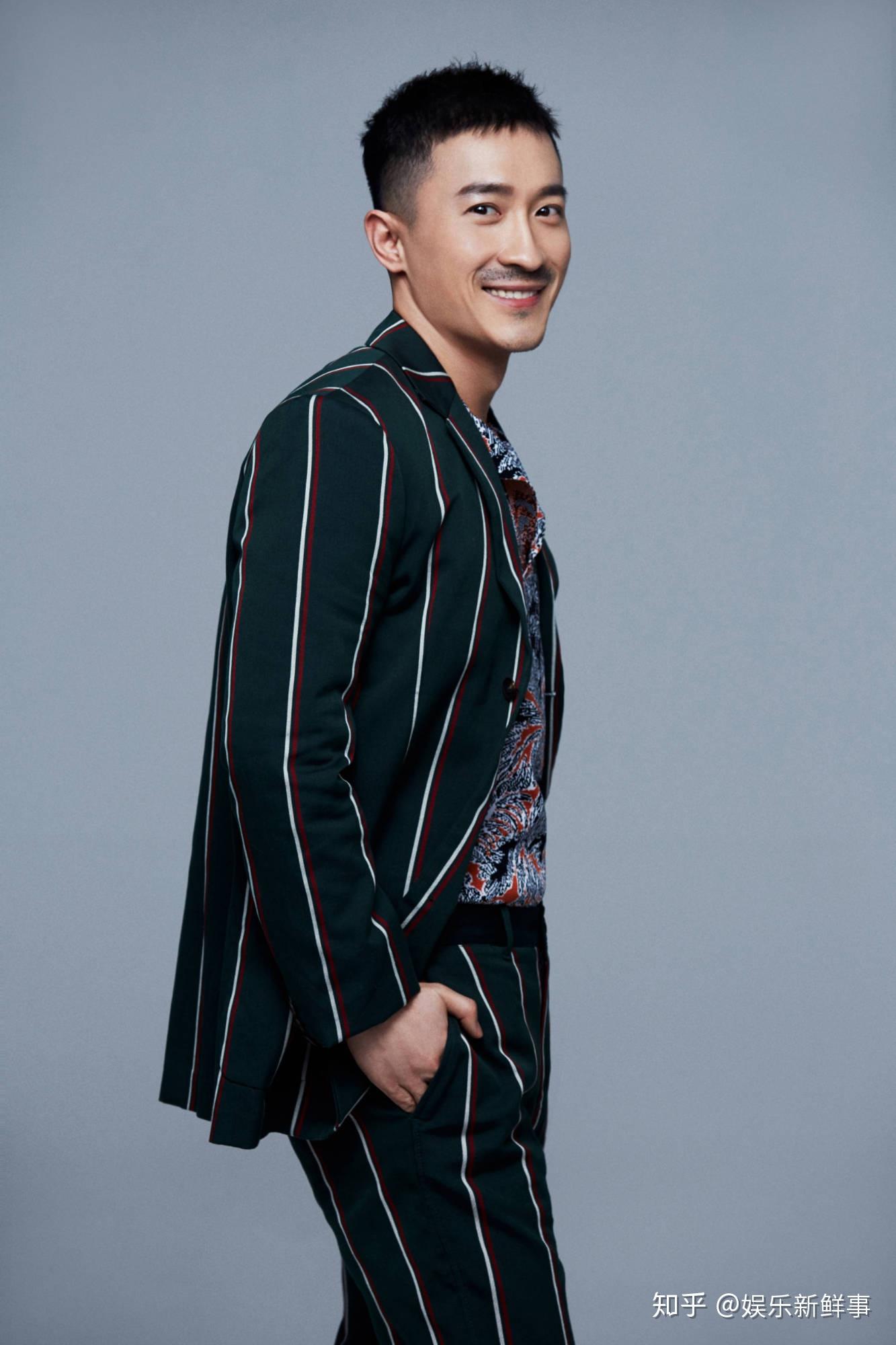 张铎释出春日写真大片率性雅痞彰显演员反转魅力