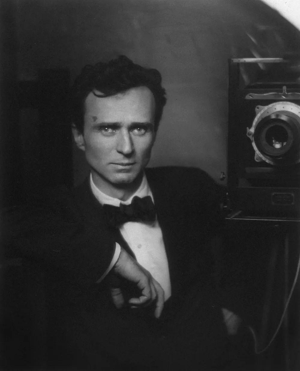 摄影史103爱德华斯泰肯塑造了20世纪摄影史轮廓的艺术家