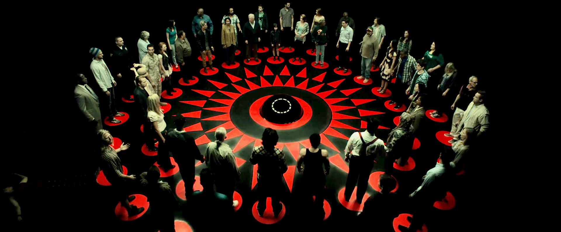 男子意外发现密室暗道,好奇走了进去,不想却把自己关在了里面