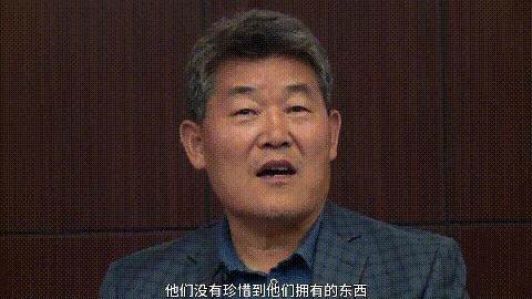 《金的音像店》豆瓣8.8!导演VS黑手党,拯救电影“盗版”!