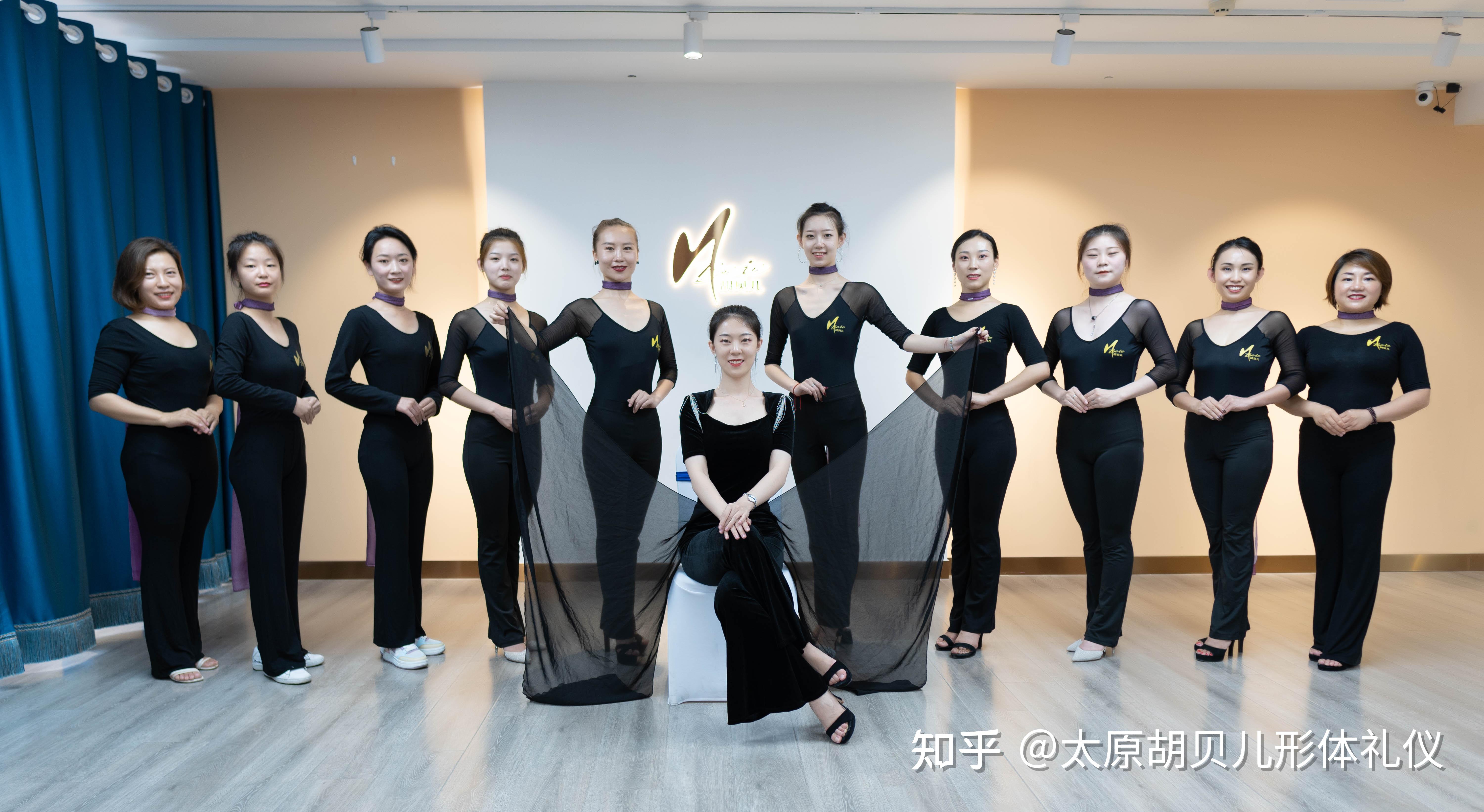 形体仪态课:优雅是唯一不会褪色的美 - 知乎