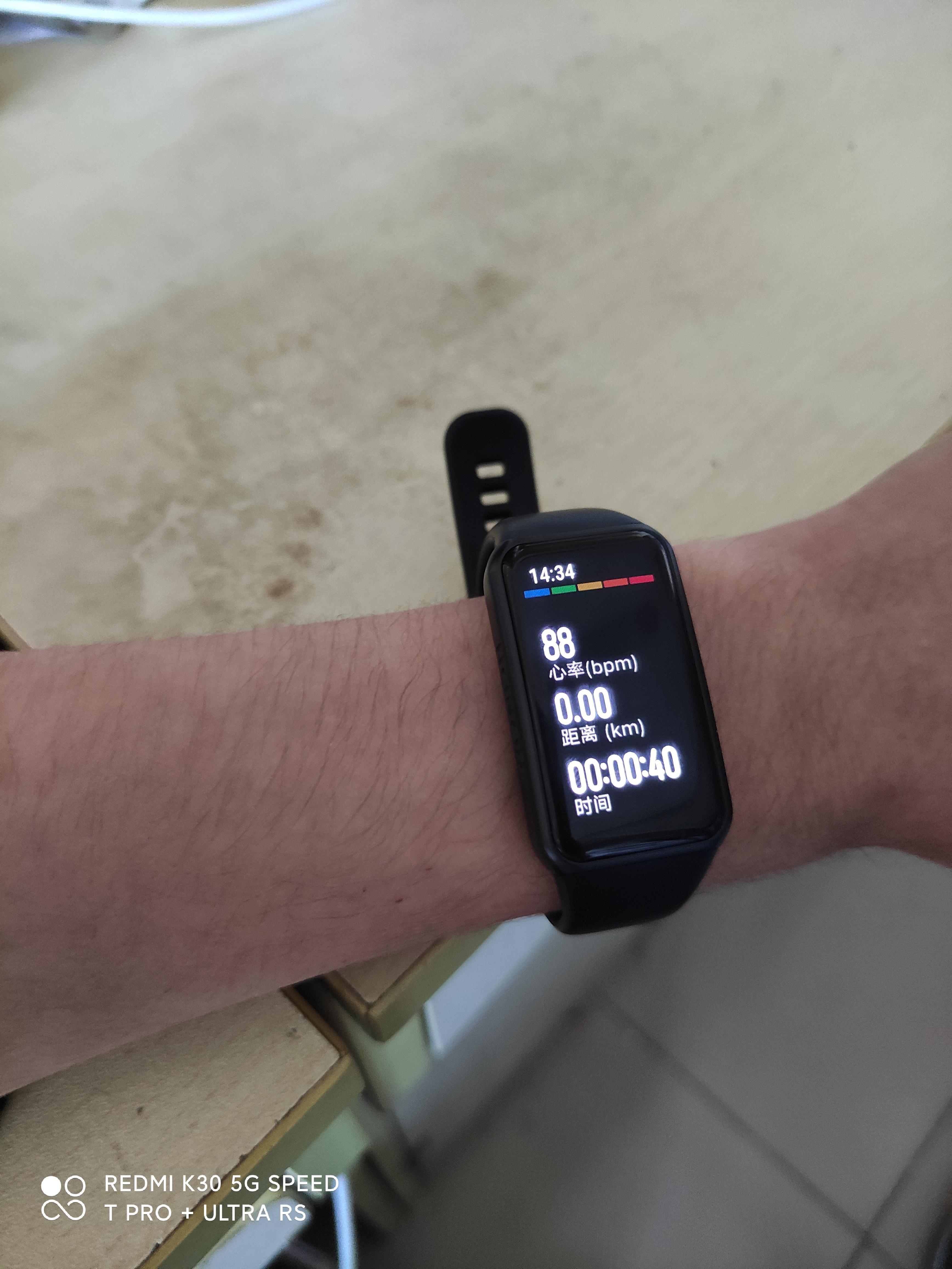 智能手环的破局之作荣耀手环6评测