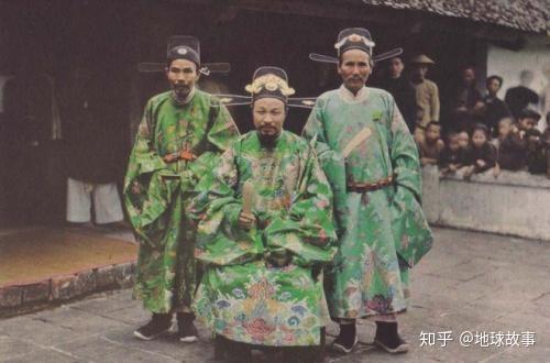 越南又事实上与明朝北部的地缘对手瓦剌人和鞑靼人结成军事同盟,从