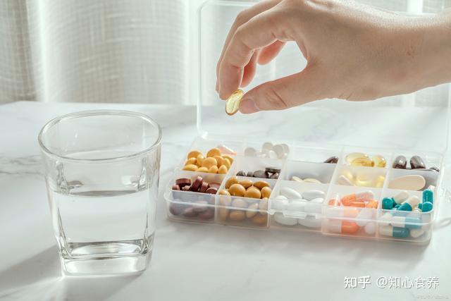 一天早中晚三个时间段,什么时候吃药最好?这些常识你都应该知道 - 知乎