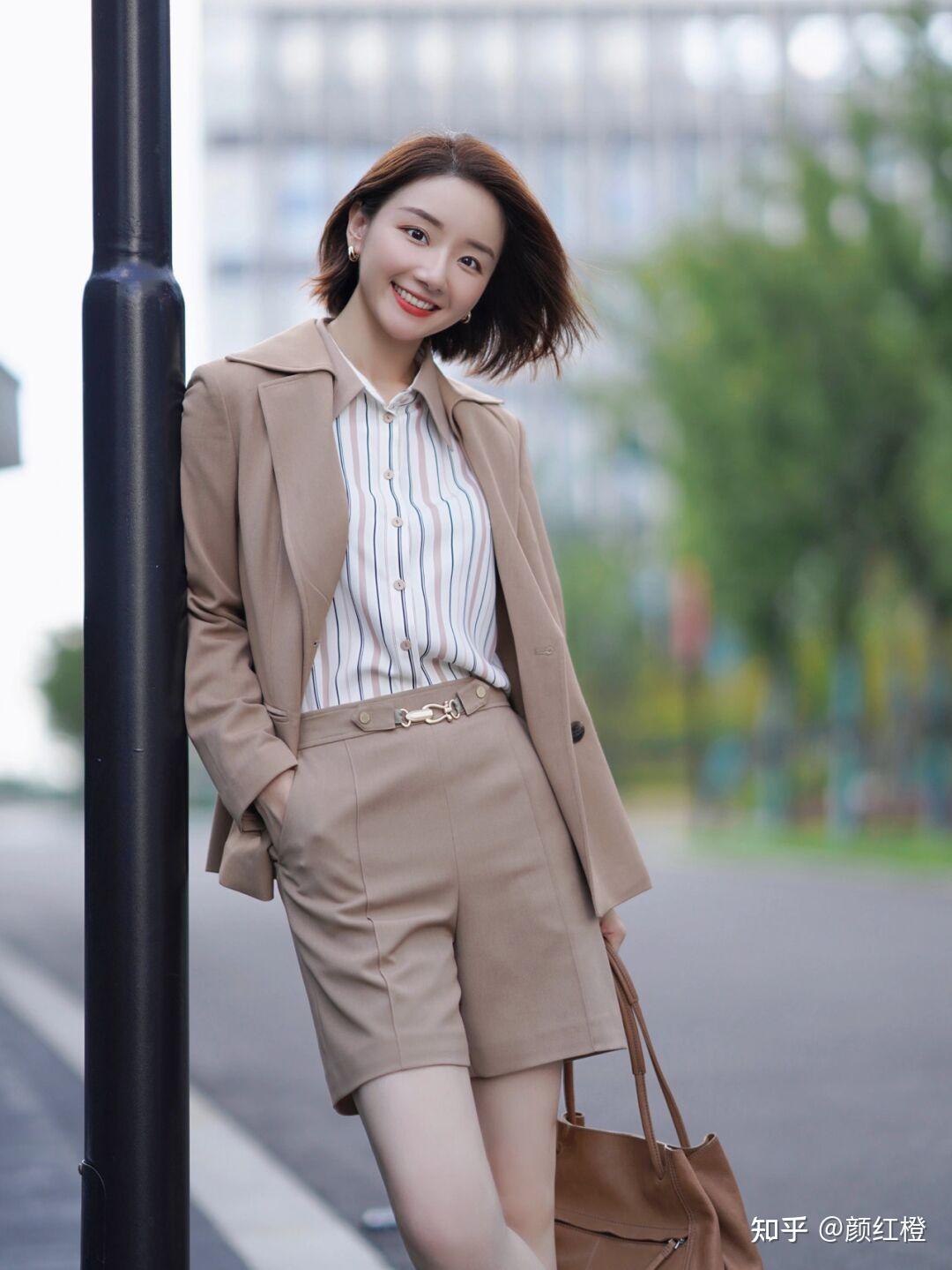 时髦女人都不会乱穿衣看看这些穿搭技巧让你气质翻倍又洋气