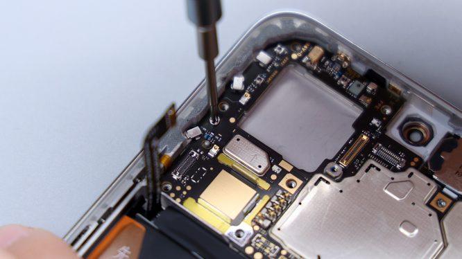 荣耀90gt首发拆解把省钱发挥到极致