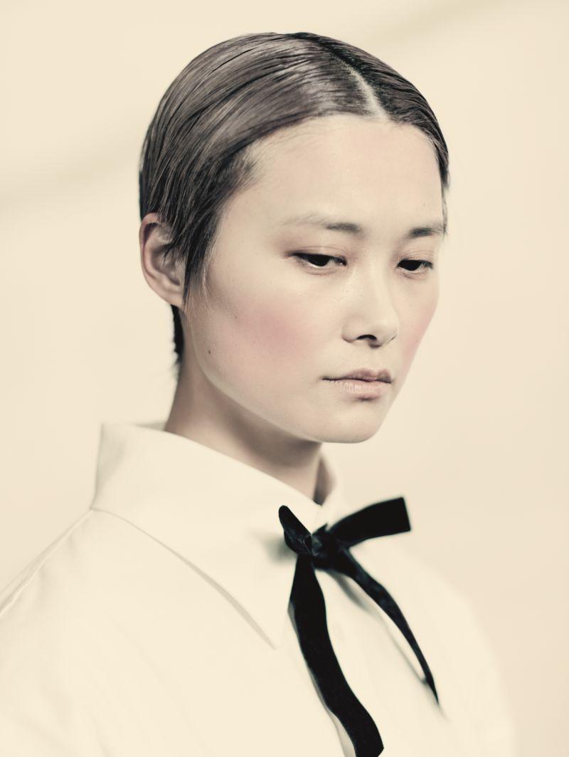 章子怡、张曼玉…这本轮胎公司拍的年历，顶级女星都抢着上：它不止性感- 知乎