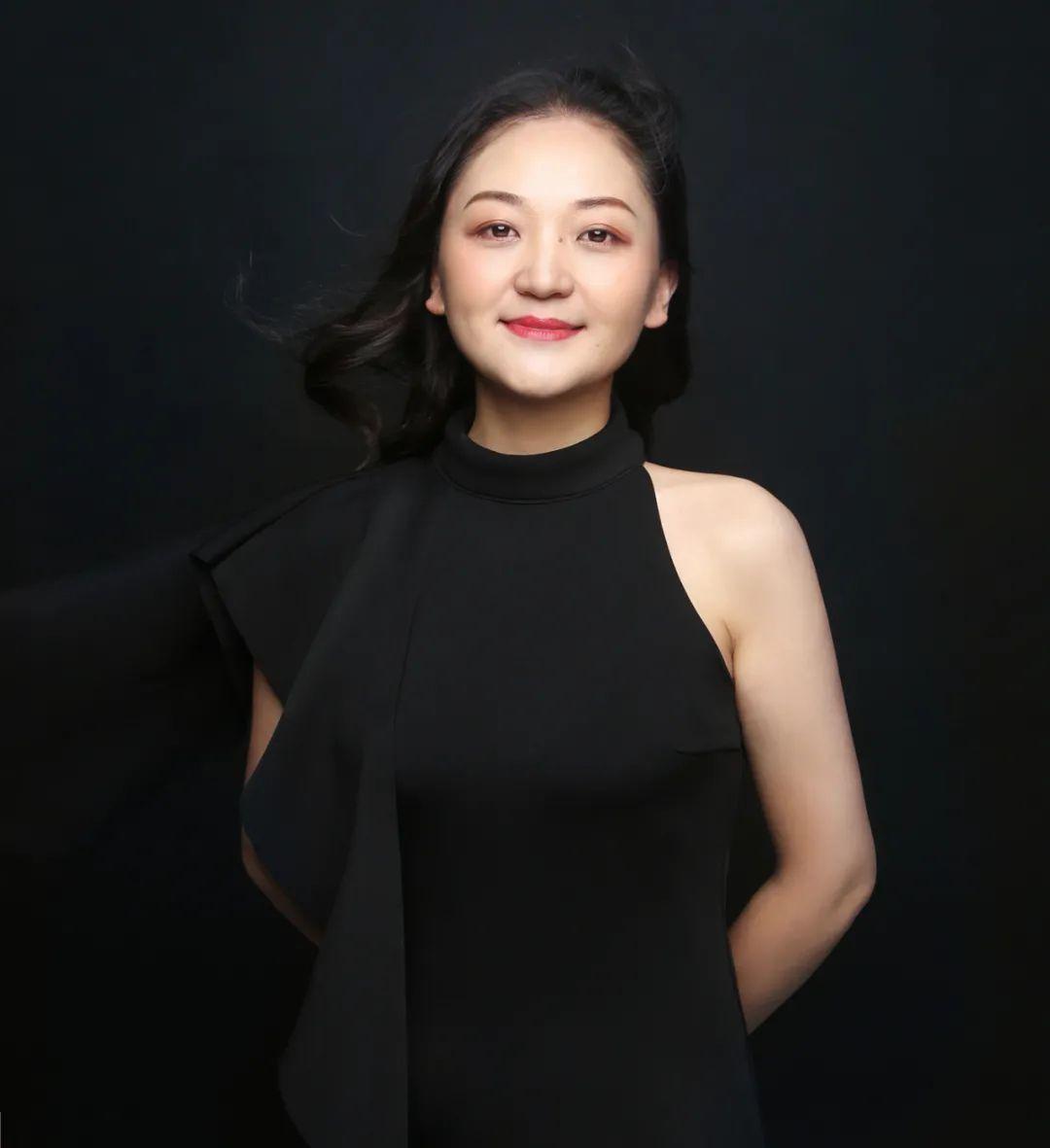 设计师刘薇：从设计中彰显女性坚毅品质的魅力 - 知乎
