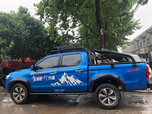 人靠衣装车靠改装江淮皮卡帅铃t8基础变装