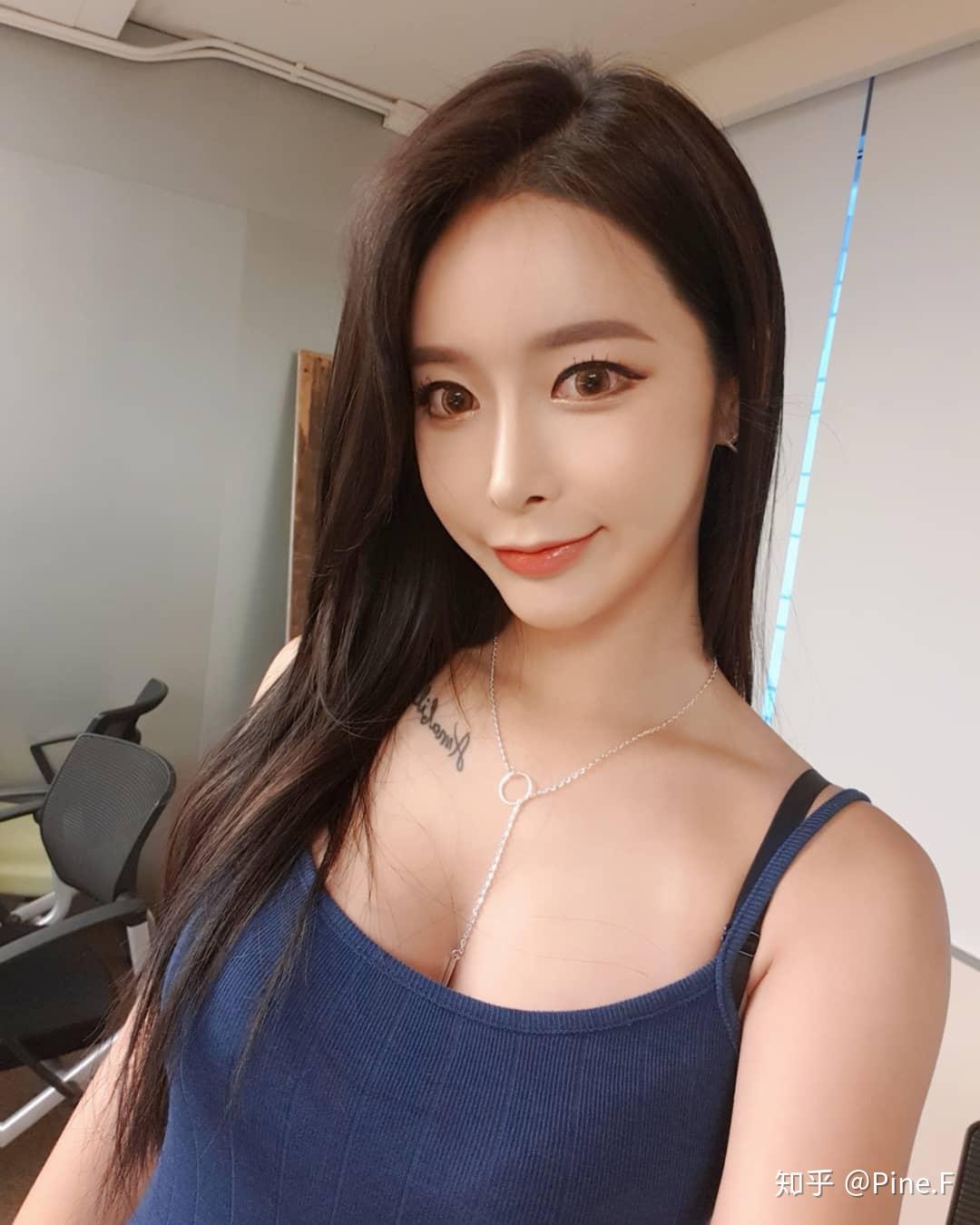 第69期最具野性美的车模soy