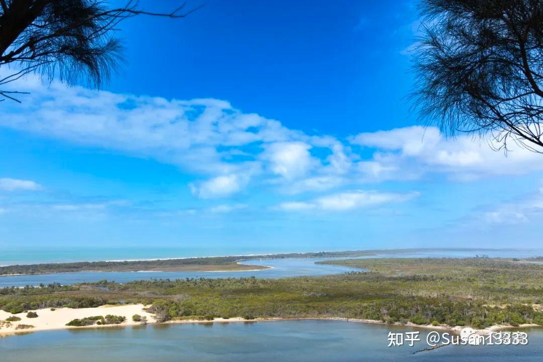 第二站:  lakes entrance lookout和jemmys point lookout——河流入
