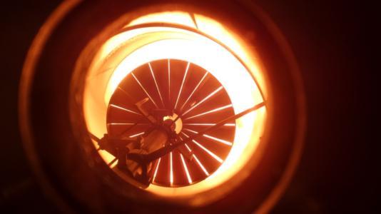 不足:由于火焰较长,很容易产生不完全燃烧的现象,会产生较多的一氧化