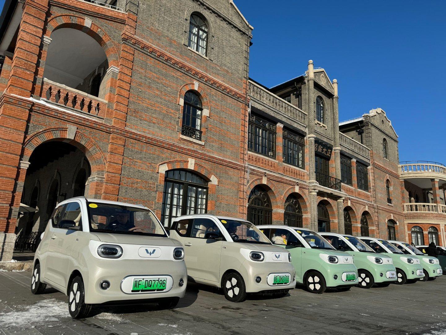 12月17日,五菱汽車在石家莊正太飯店成功舉辦了宏光miniev第三代馬卡