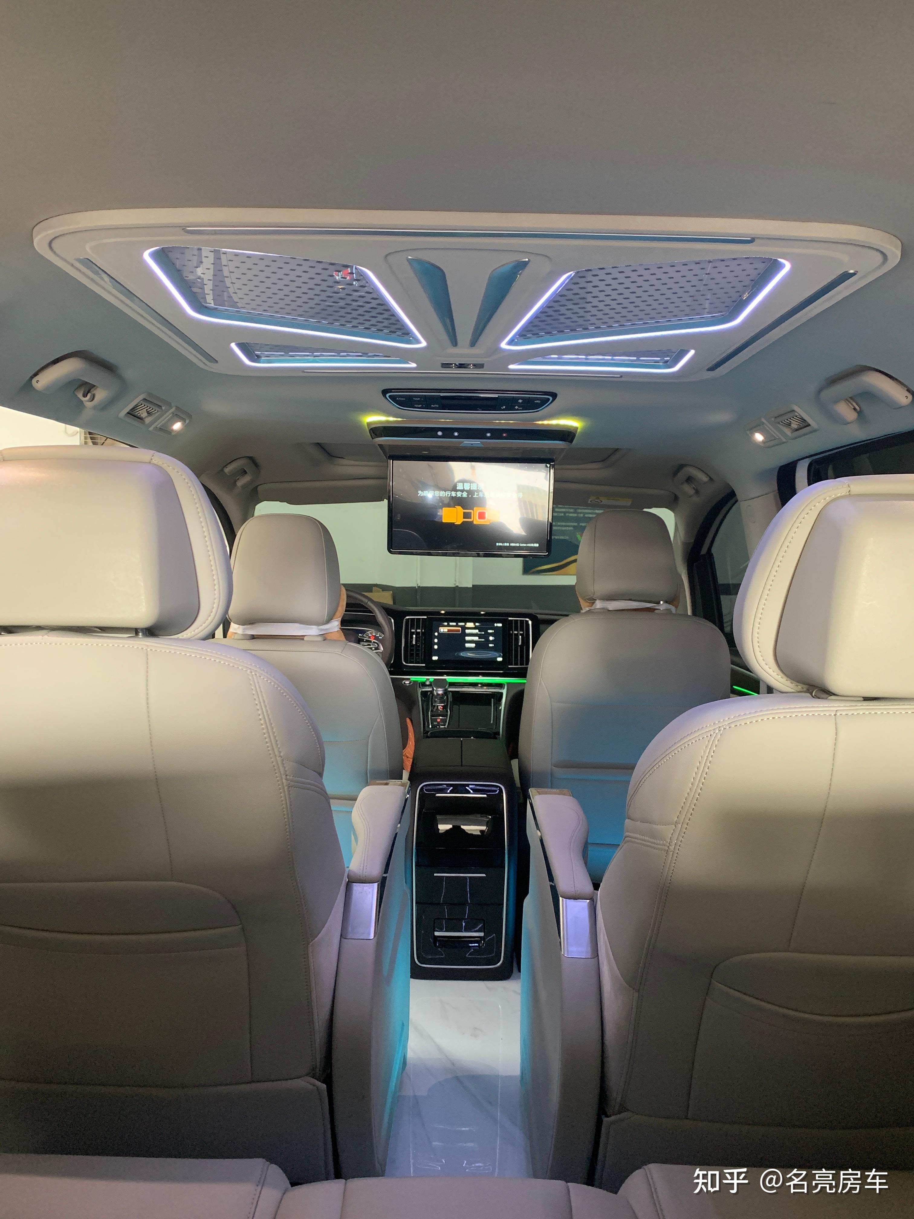 1传祺m8简改,素颜也精致