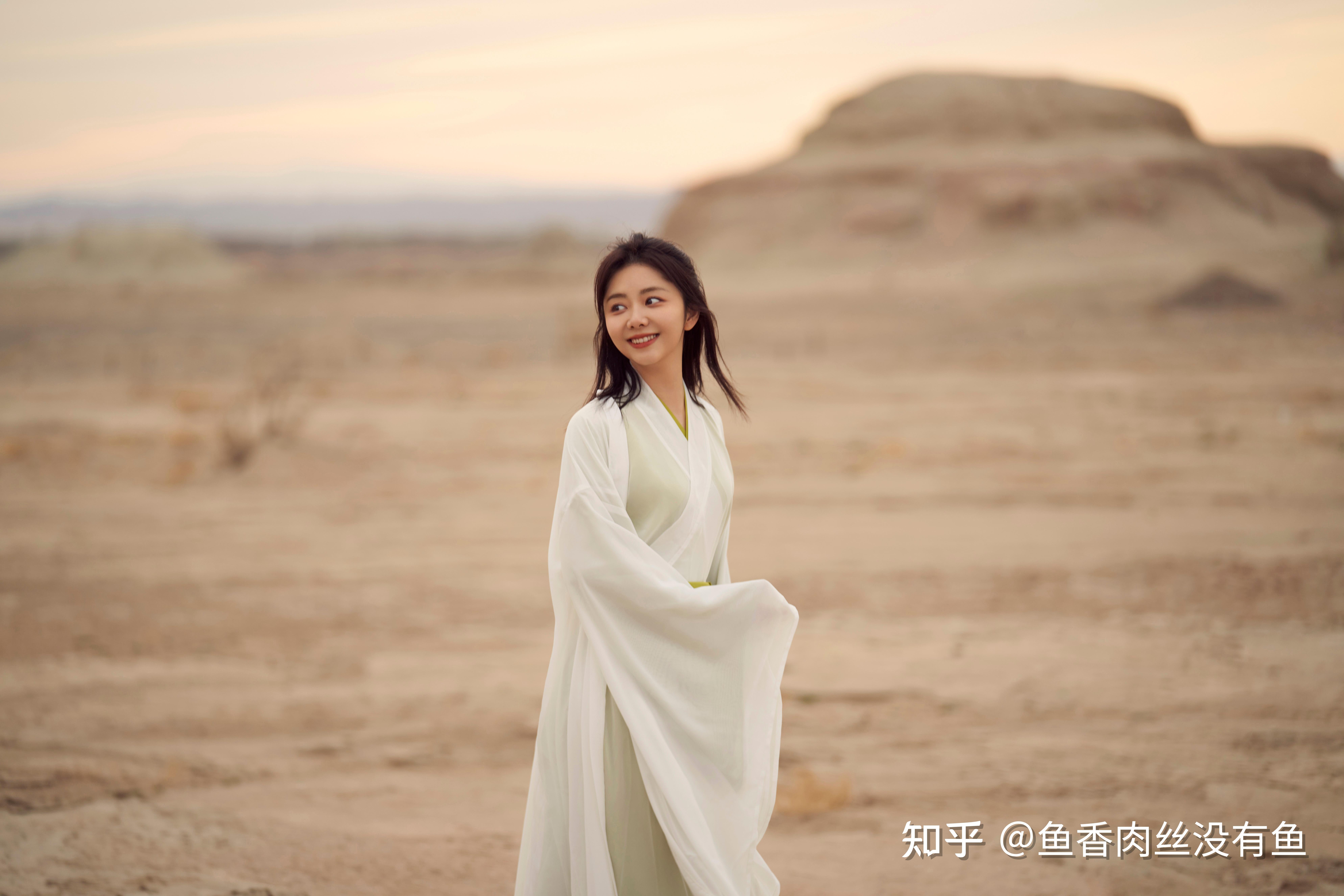 有非常可乐的心情,黄金搭档的友情,水晶之恋的爱情,蓝金组合的亲情!