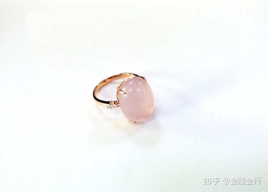对话珠宝美学,金隆金行“闪耀人生 绽放精彩”主题宝石巡展走进临沂开元上城店 - 知乎