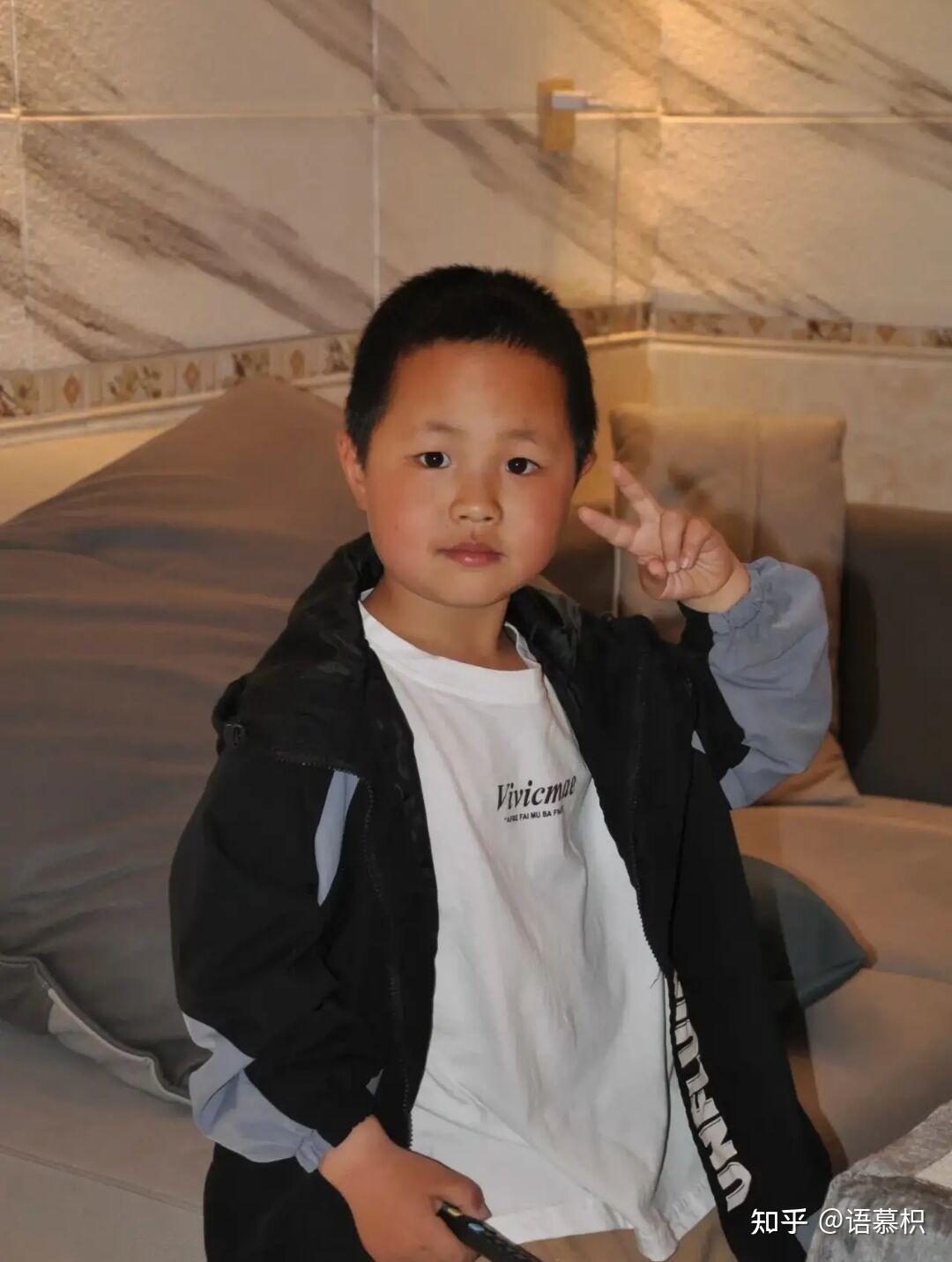 像是在听日语,索性大家就直接叫他为 "大佐""大佐先生"或是"山本大佐"