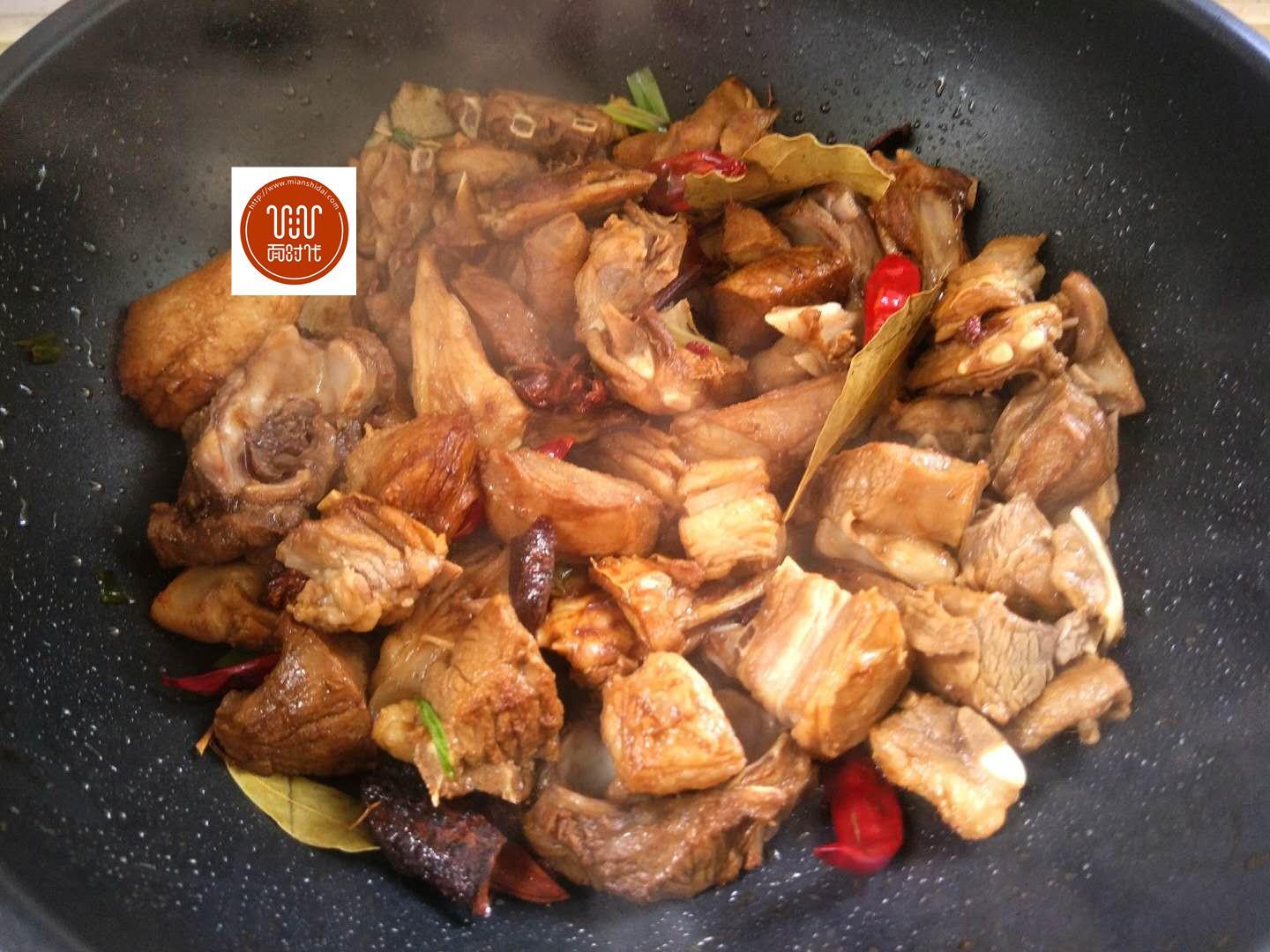 干锅羊肉的做法（干锅风干羊肉鲜香味美又滋补） – 碳资讯