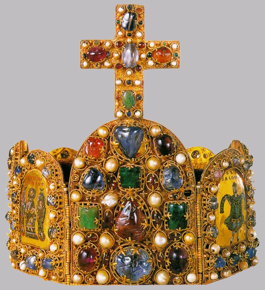 匾和宝石慕尼黑皇家财政部帝国王冠是为奥托一世皇帝(912-973)所制,他