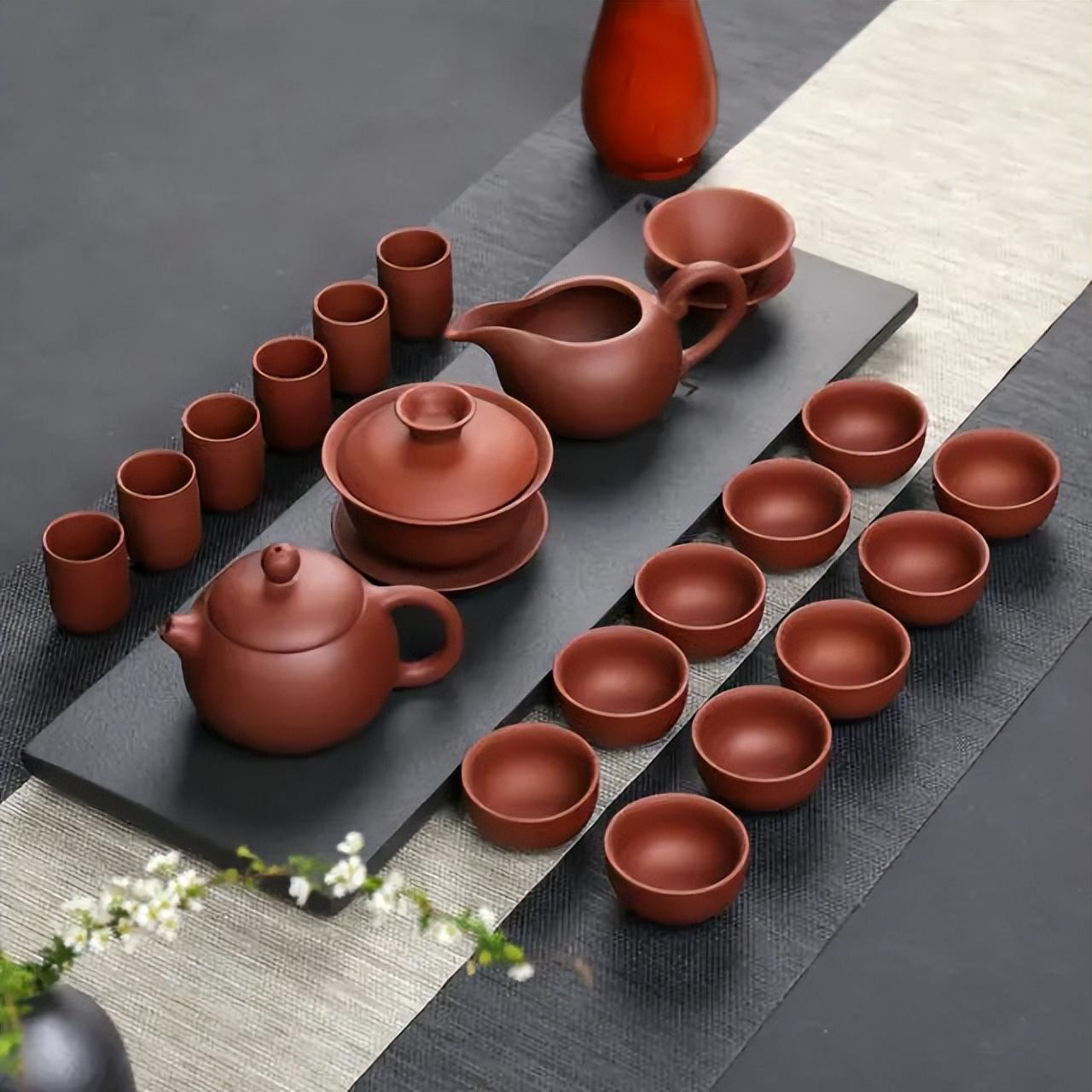 1陶瓷茶具实用又美观