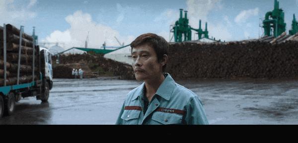 《无可奈何》口碑炸裂+横扫大奖，年度顶流爆款