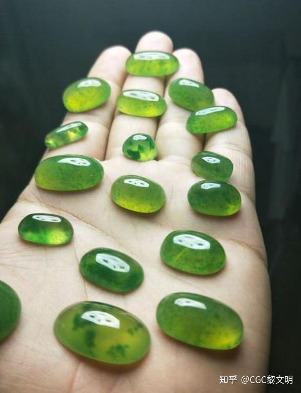 绿色系宝石