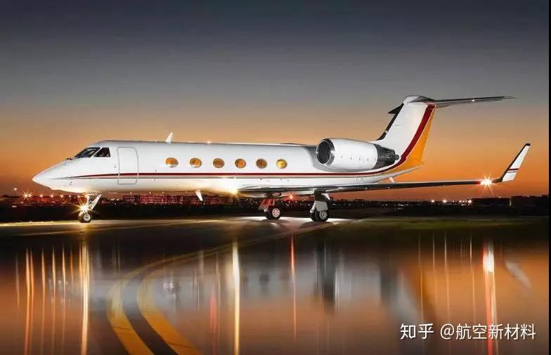 湾流g350湾流g450参考价格 :24734 万座位总数 :19 座飞机航程 :8061