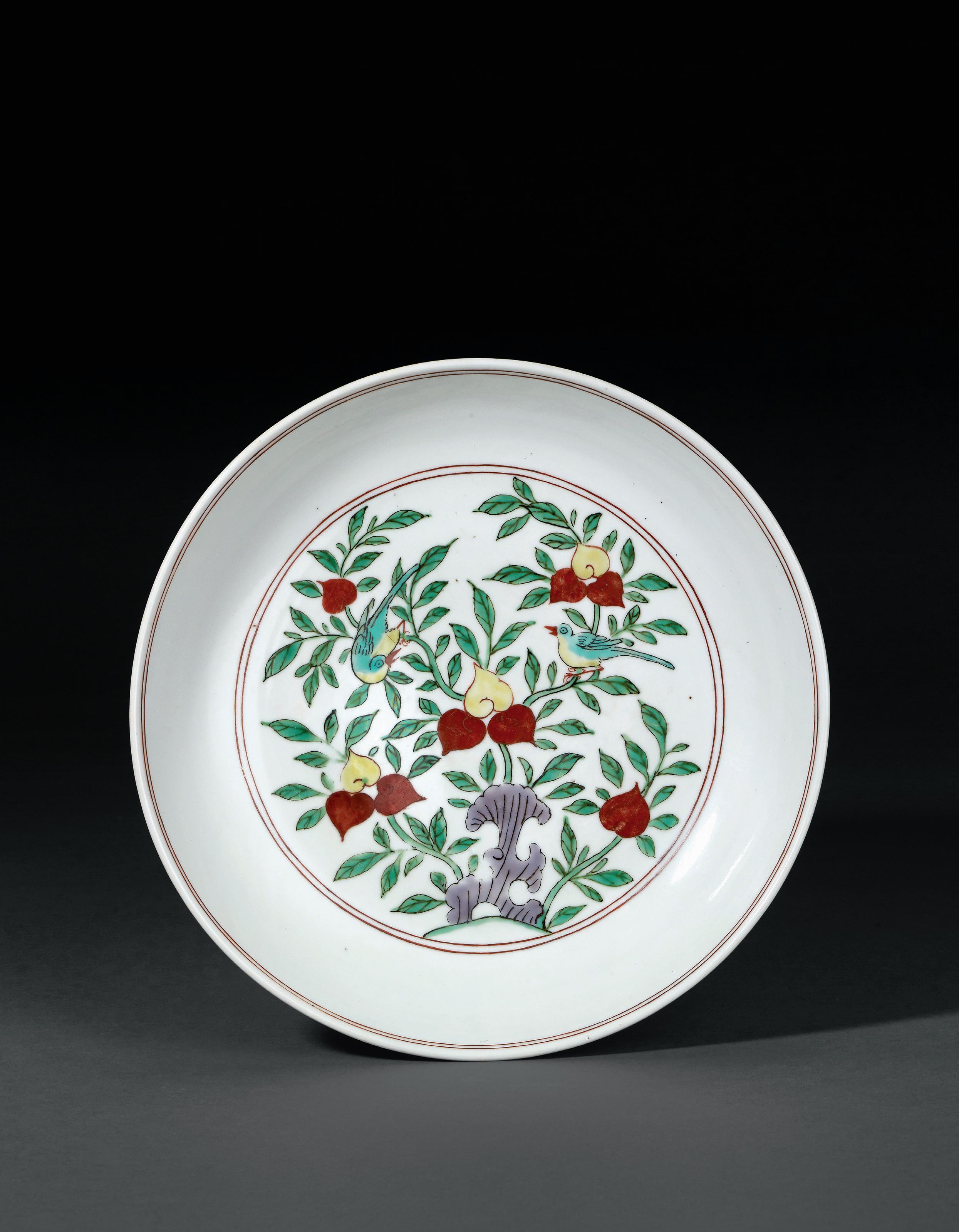 广州中大科鉴浅谈明清官窑瓷器的桃纹