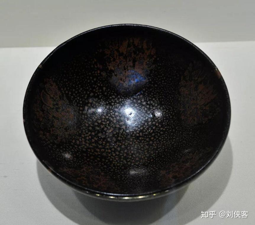 阅瓷归来谈瓷色(2)——绀黑娇黄 - 知乎