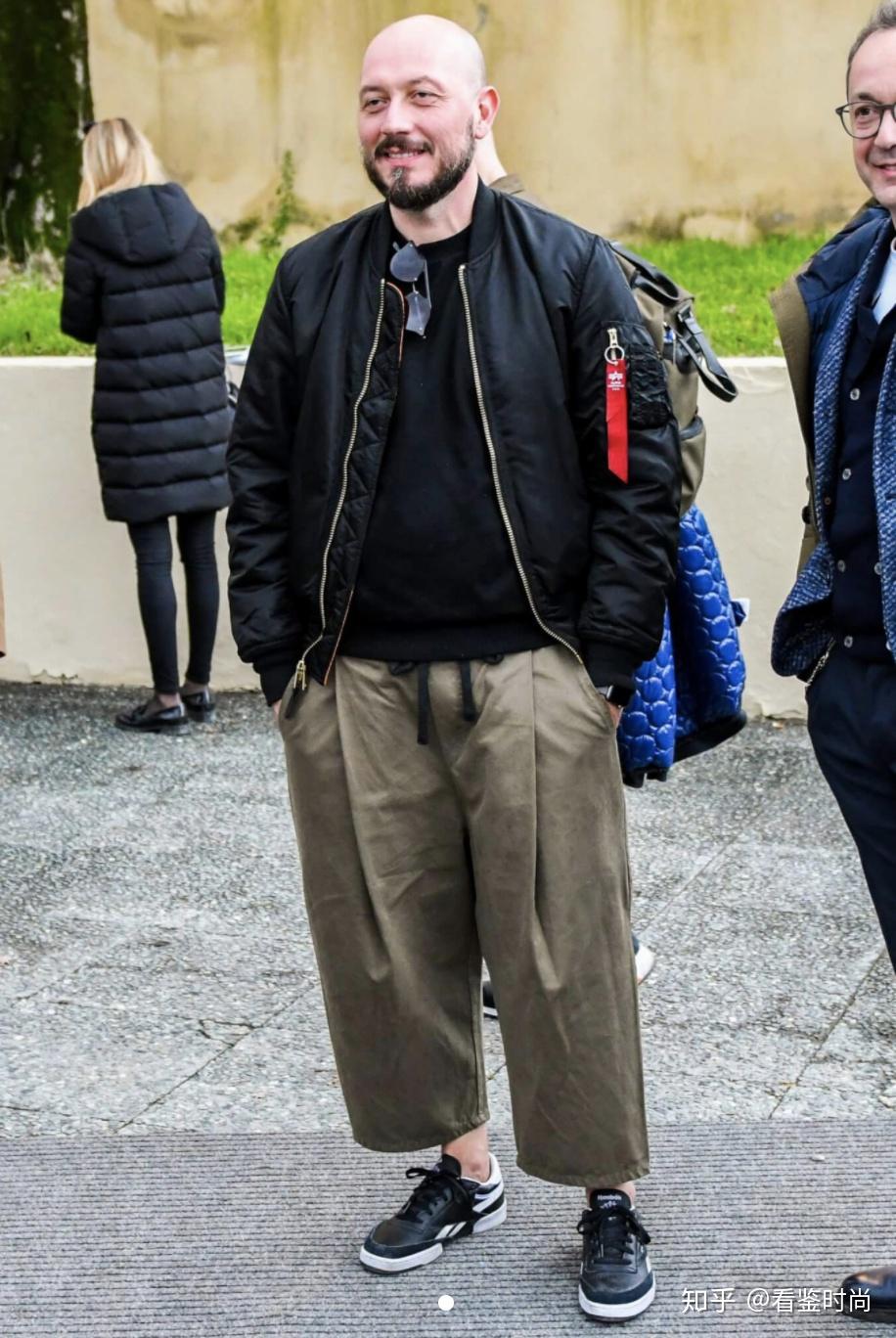 飞行员夹克有多时髦用这些穿搭技巧轻松打造你的街头风格