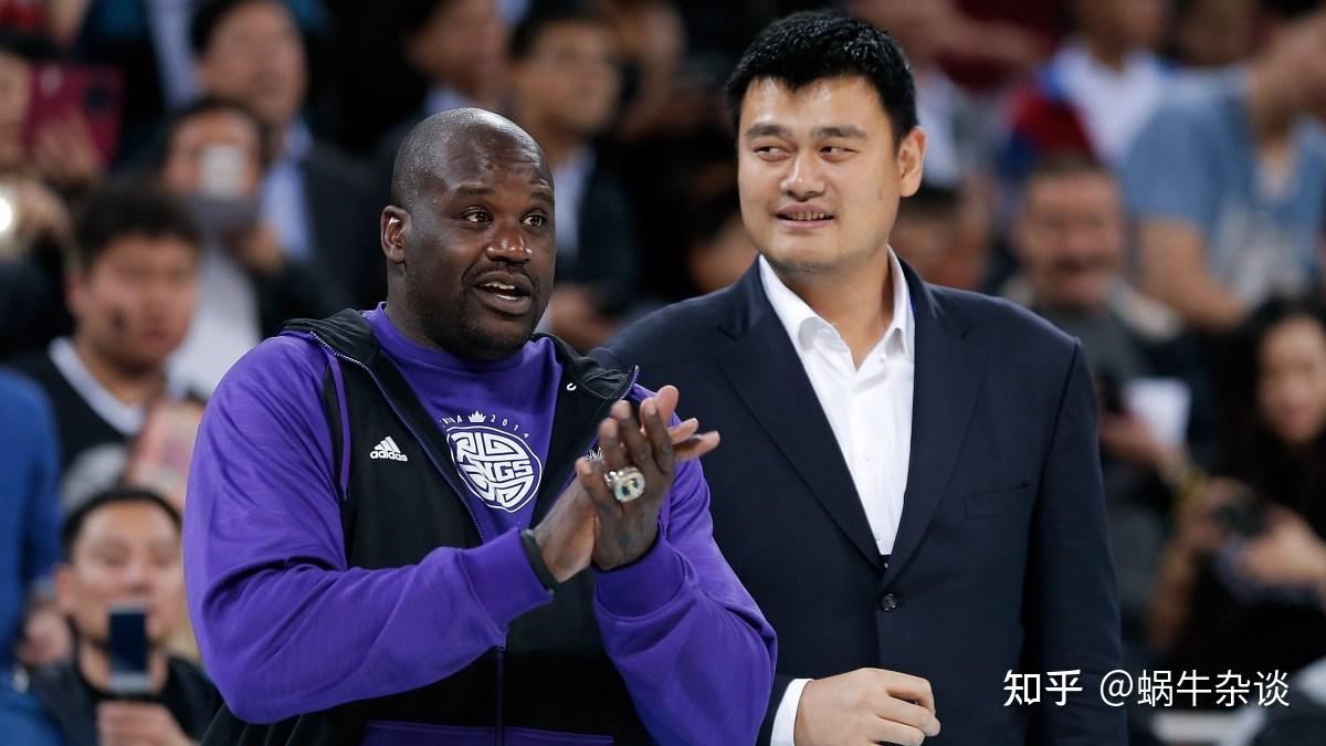 NBA球员的脚有多大？姚明穿53码的鞋子，只排在第五位