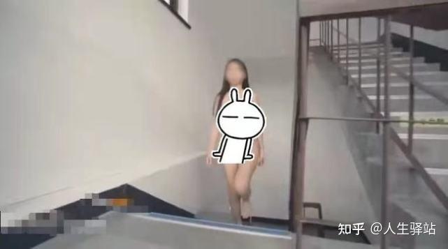 高校女生全祼拍视频为走红不怕牺牲