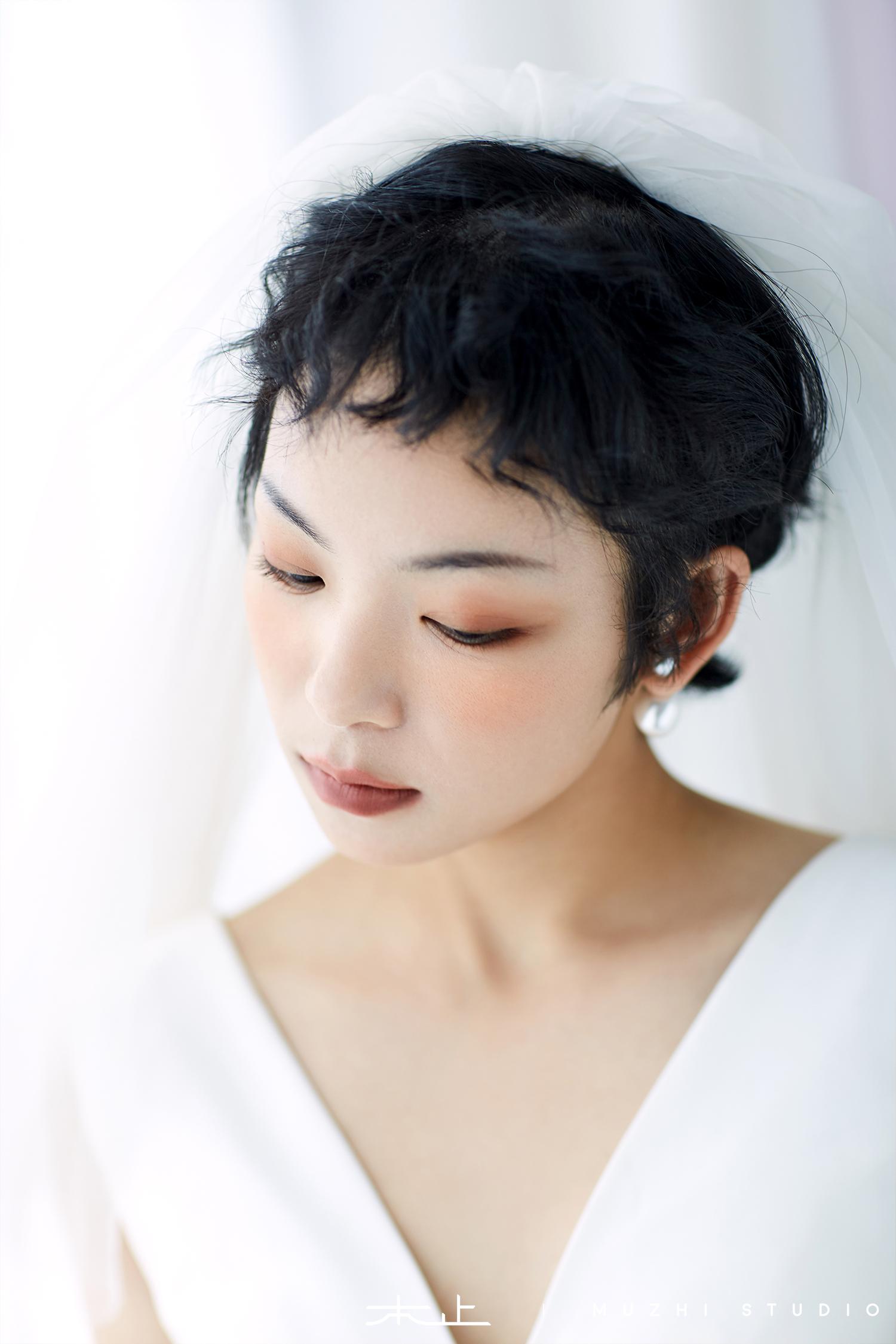 韩国艺匠丨甜御双杀——超适合短发新娘的极简婚纱照 - 知乎