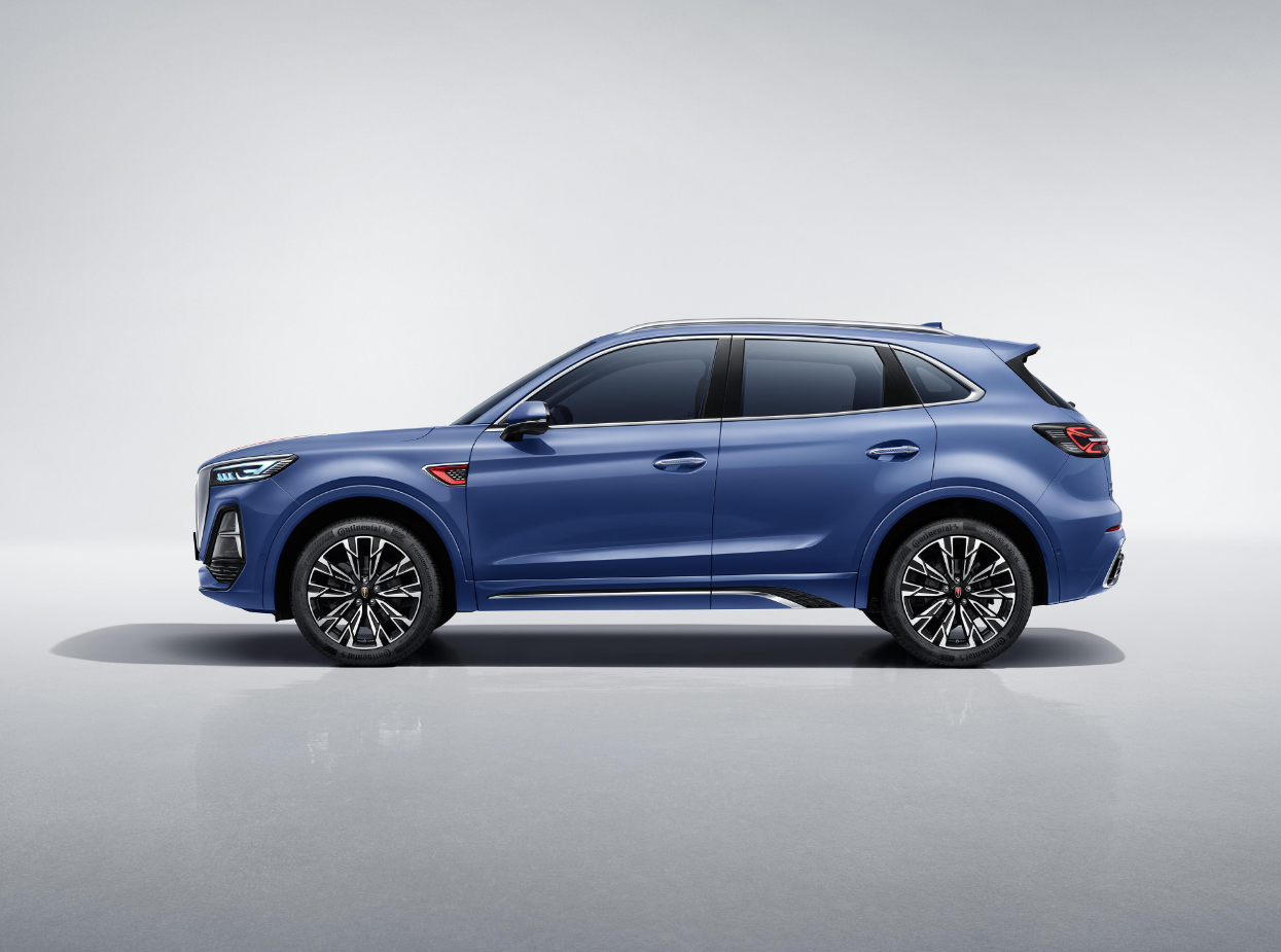 实力不输bba1838万起买这红旗suv村里人都说牛