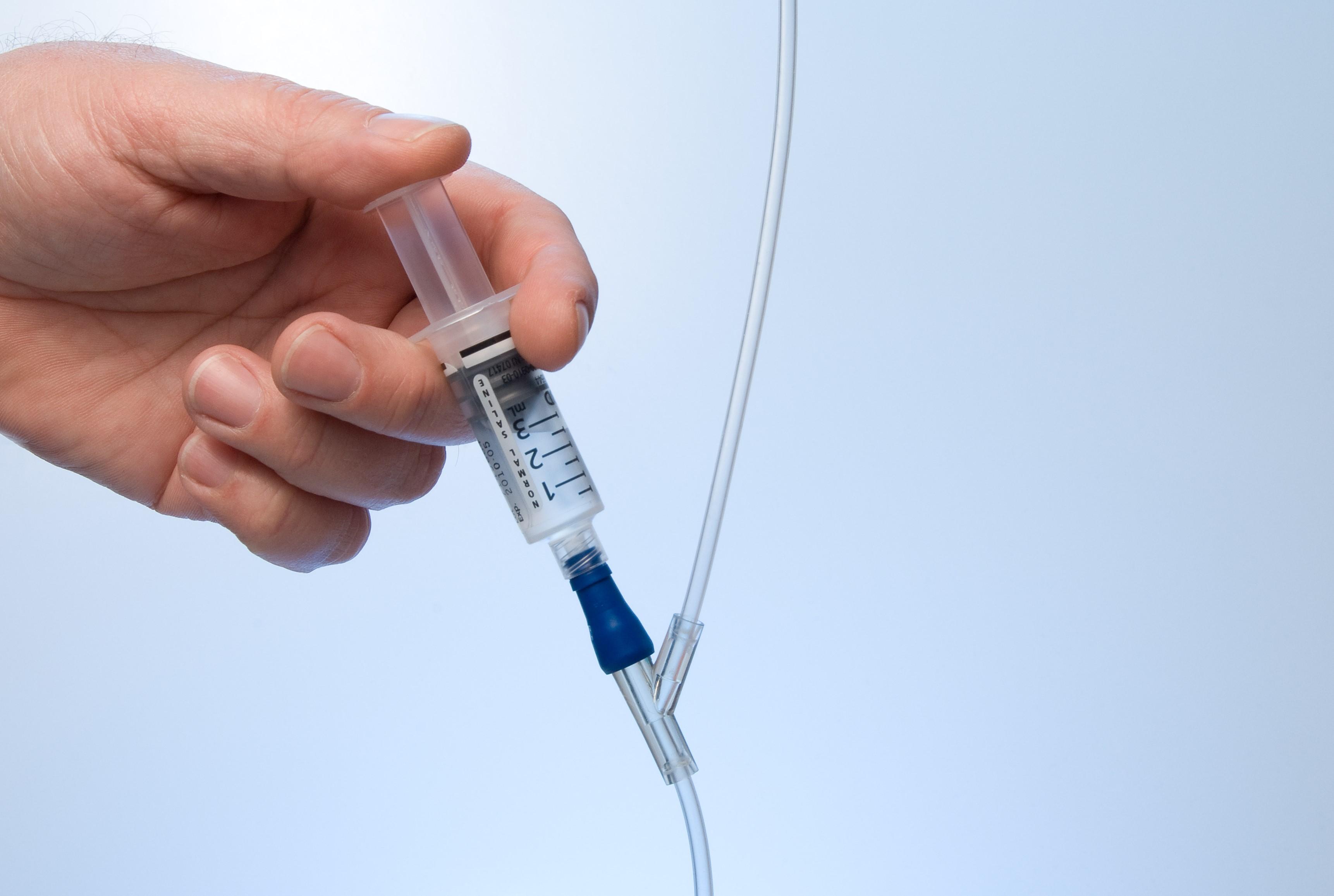 静脉营养针泛滥的现象是国内医疗不规范的一个缩影,原因可能是道德