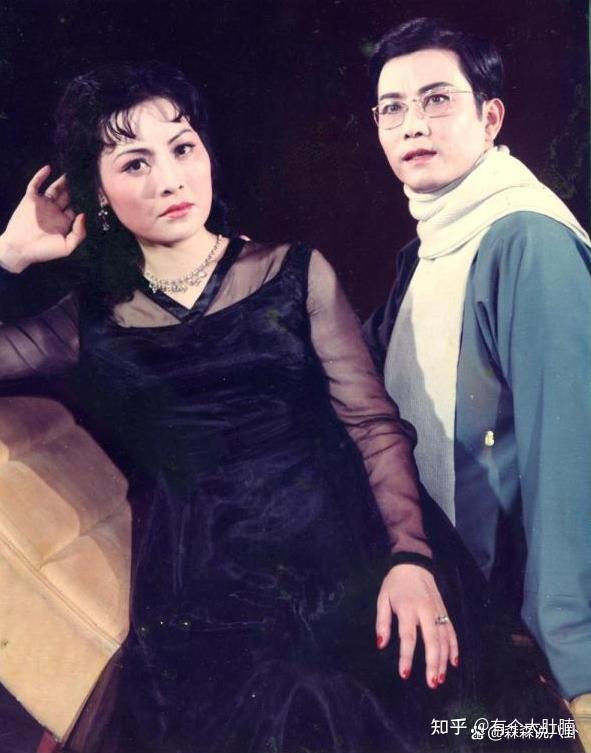 角色,但也会尝试反派,他与另一位表演艺术家马莉莉多次合作珠联璧合