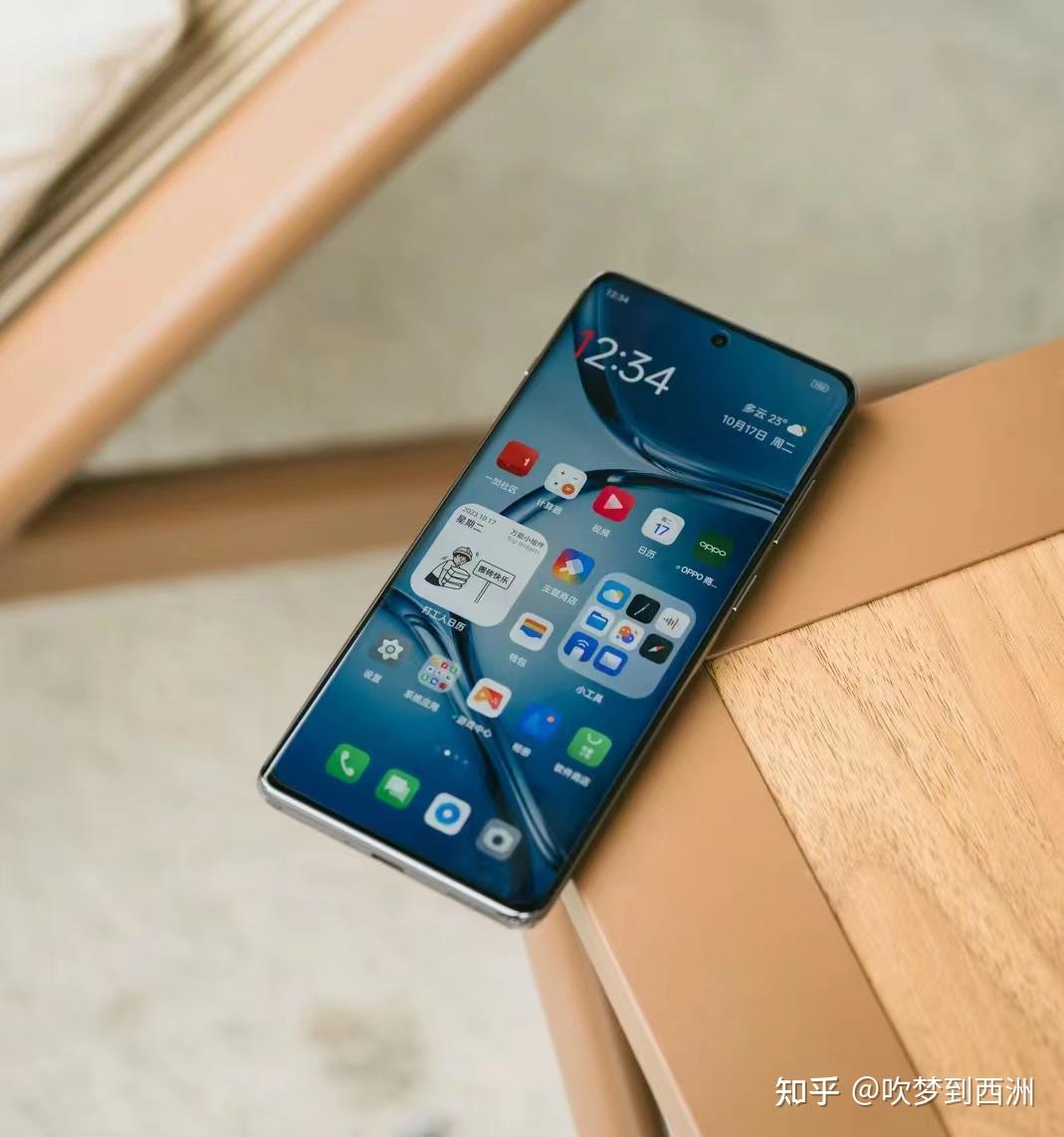 gb 1tb/3999元一加ace2 pro同样是骁龙8 gen 2,配合24gb lpddr5x 1tb