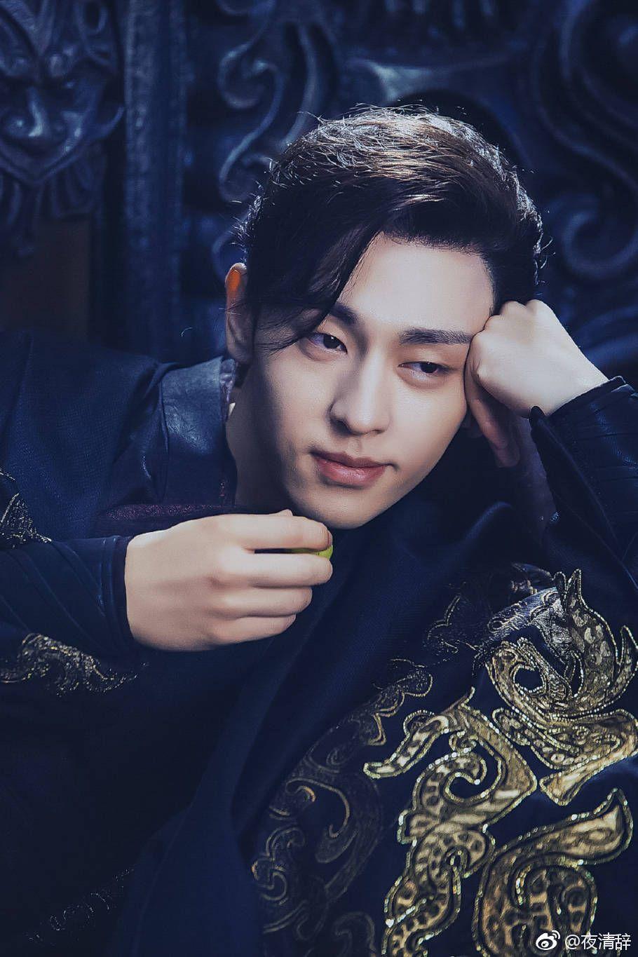 如何评价《香蜜沉沉烬如霜》中邓伦饰演的旭凤?