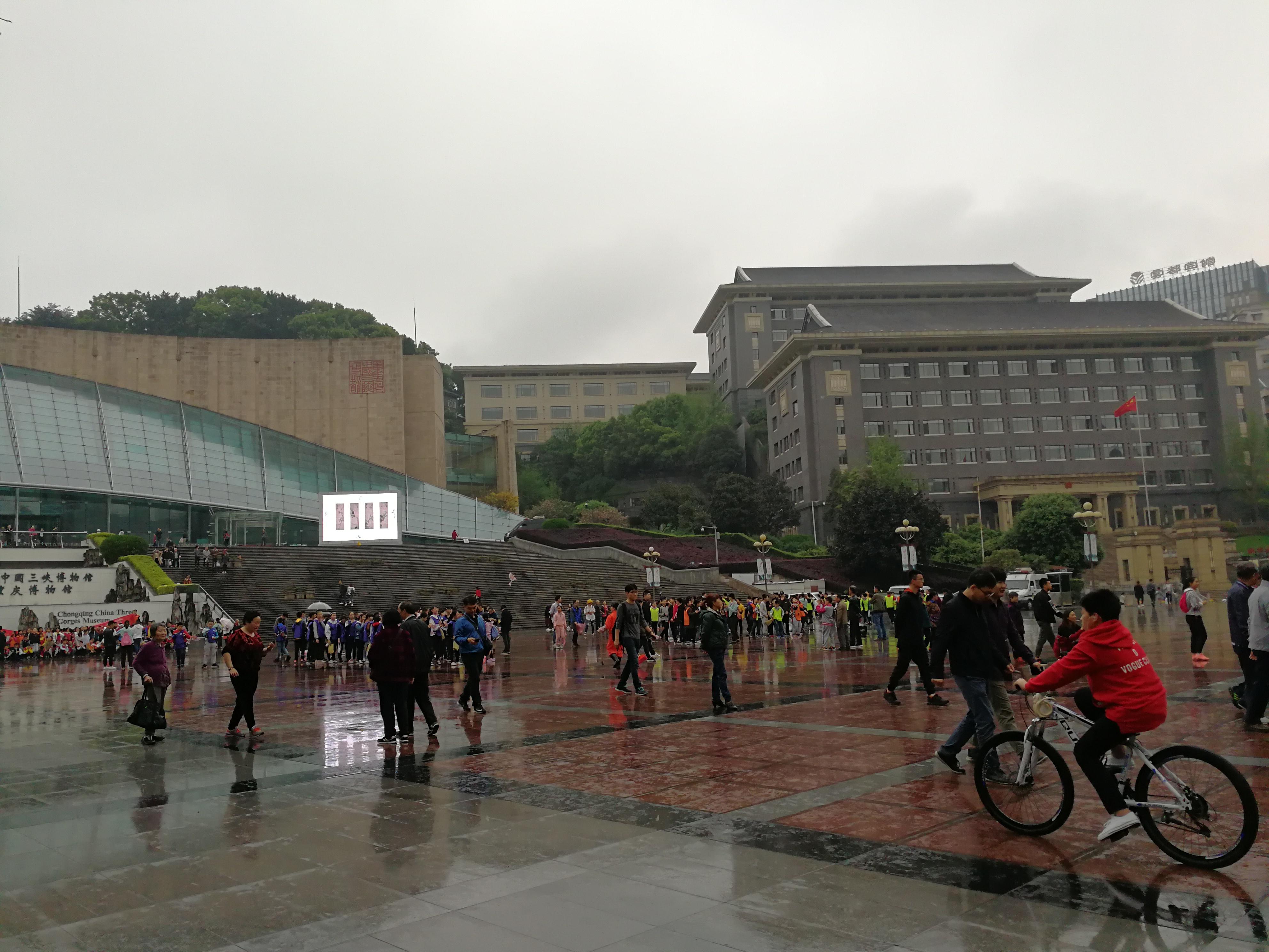 解放碑商圈房的投资价值j0379