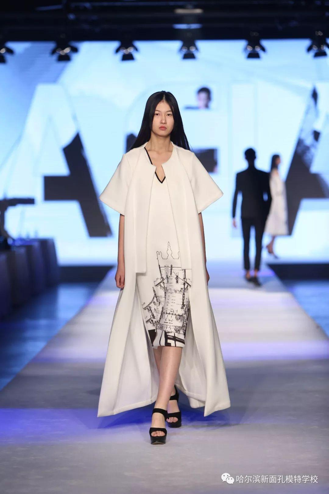 摄影师眼中的最美艺考生2019高等院校表演专业艺考生表演赛
