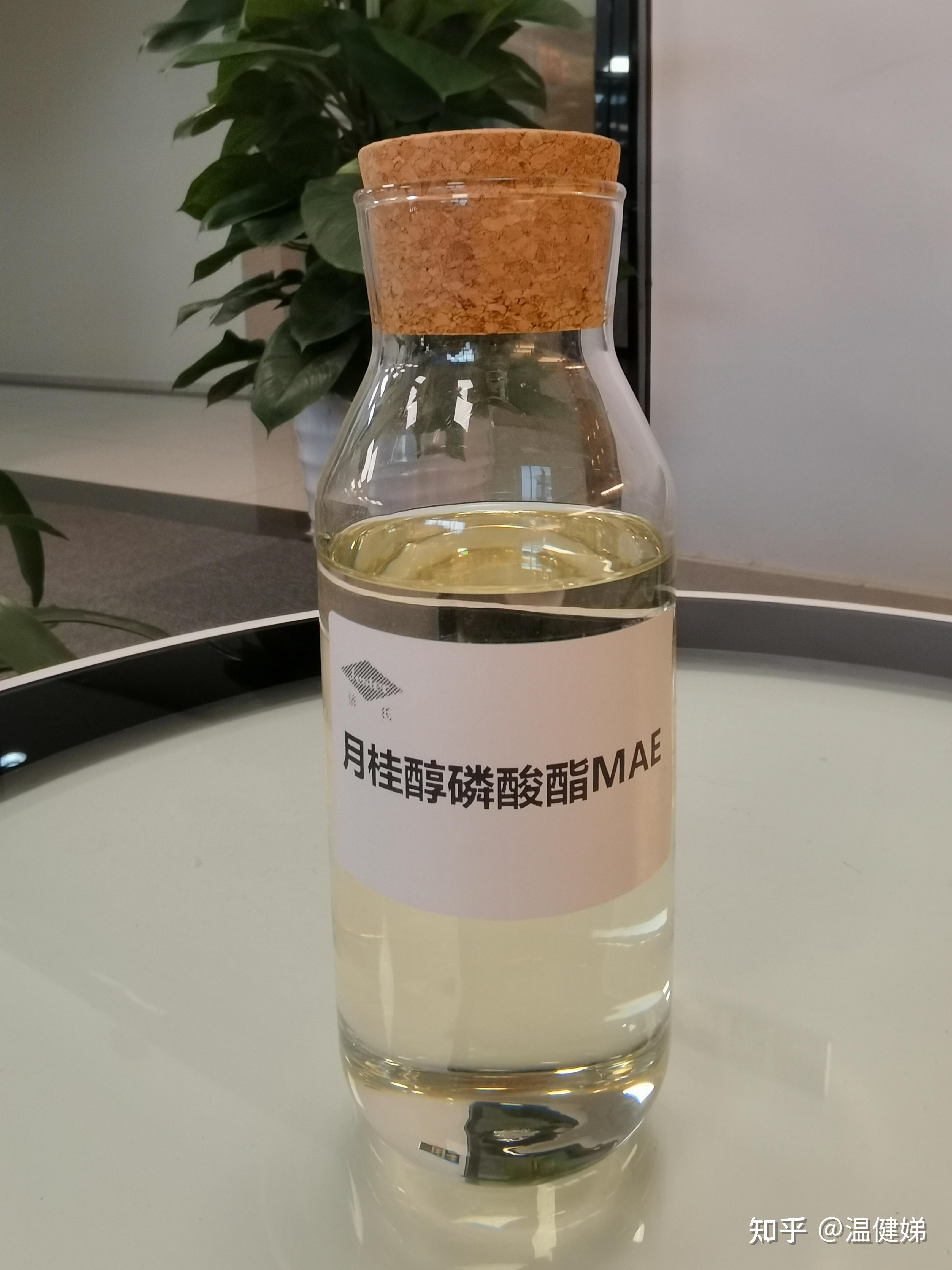 月桂醇磷酸酯mae乳化性强,可以配电解除油与化学除油,可以跟c13异丙醇