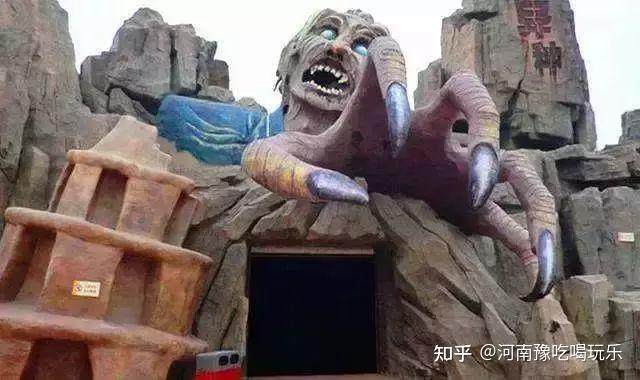 一生必追的一部大型山水实景剧，司徒小镇+千年铁魂打铁花演出