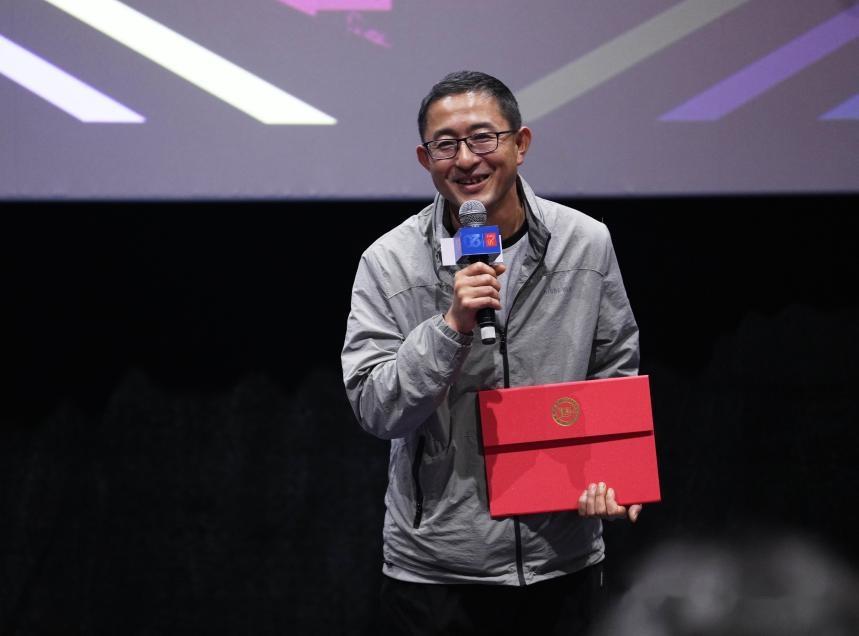 喜讯| 陈旭龙影片《乡音:行走的戏班》在第三届华