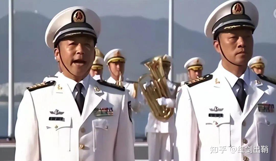 在部队里什么级别可以称呼首长呢? - 知乎