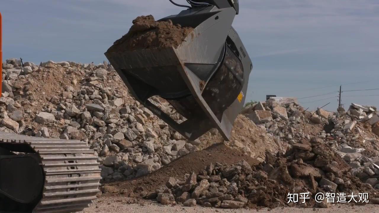 速看(挖机抓斗视频)挖掘机漏斗筛石头视频,(图3) 速看(挖机抓斗视频)挖掘机漏斗筛石头视频,(图3)