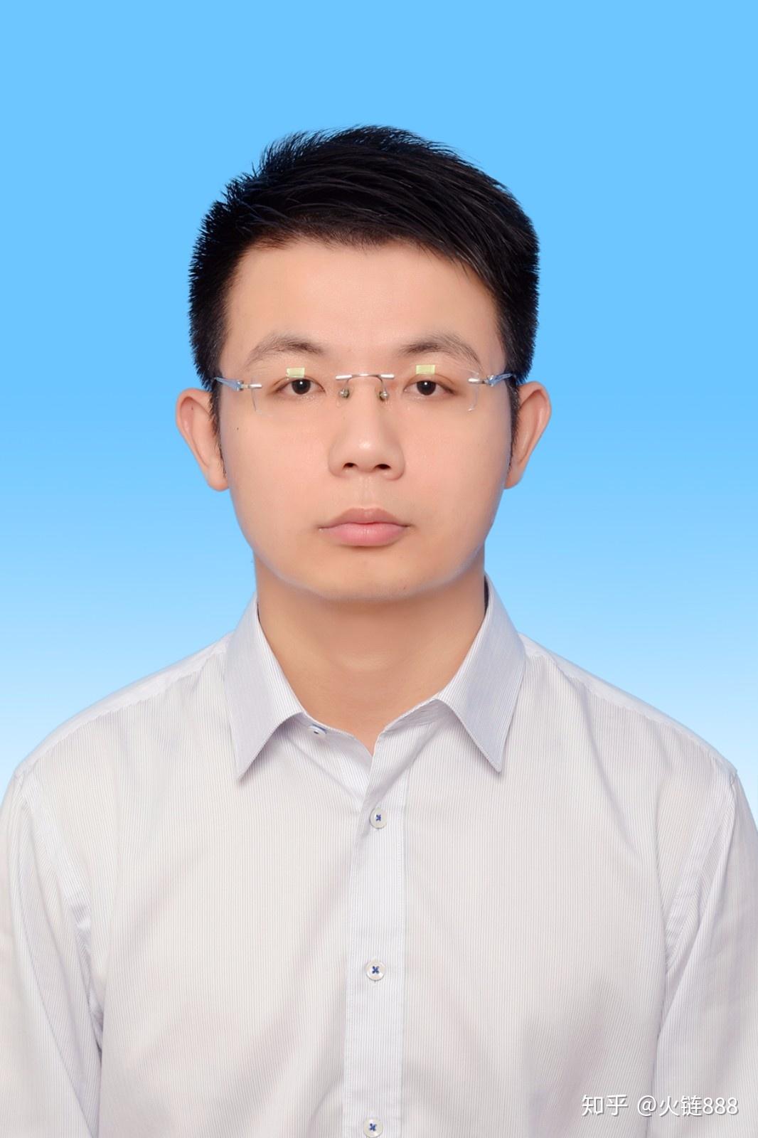 刘想9年互联网从业经验,6年讲师经验,火链学院新媒体讲师.